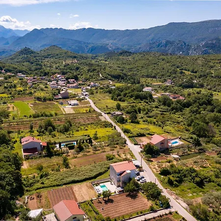 Zen Escape - Private Pool Apartman *