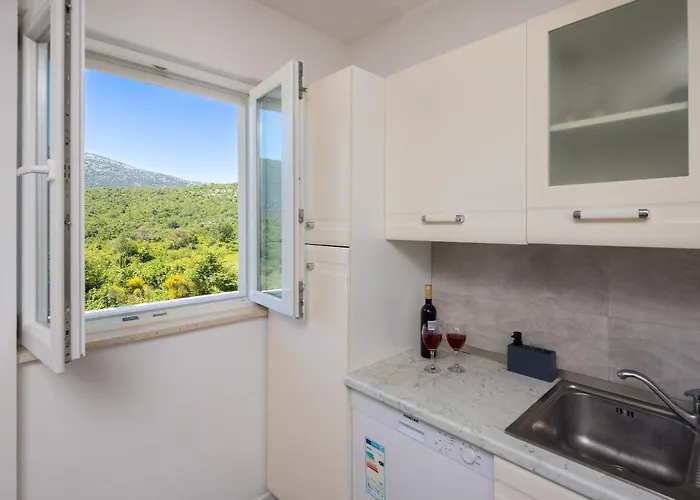 Zen Escape - Private Pool Apartment Ostrvica